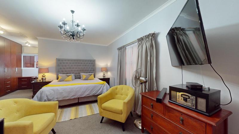 5 Bedroom Property for Sale in Country Club Western Cape